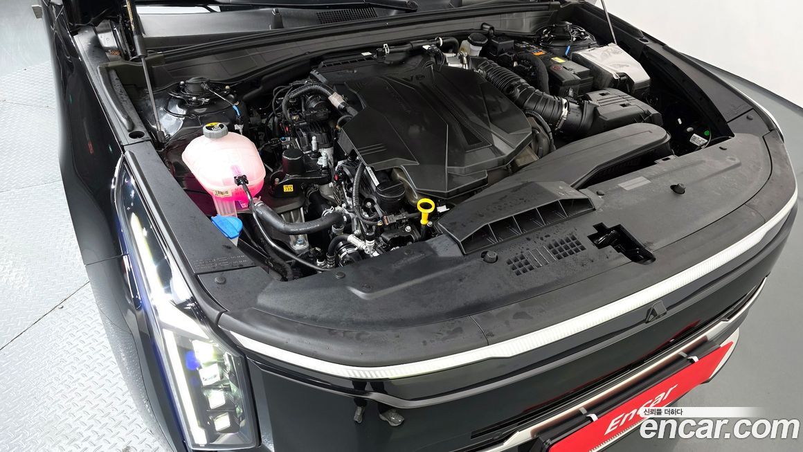 Kia K8 2025