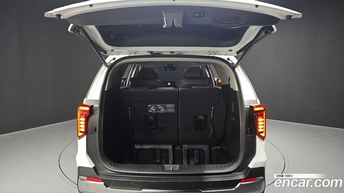 Kia Canival 2025