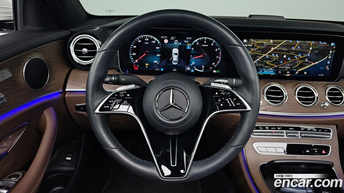 Mercedes-Benz E-Class 2023