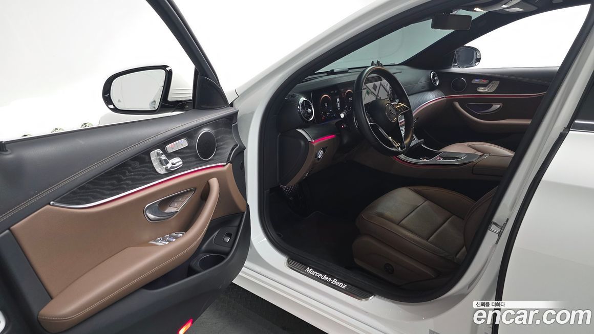 Mercedes-Benz E-Class 2023