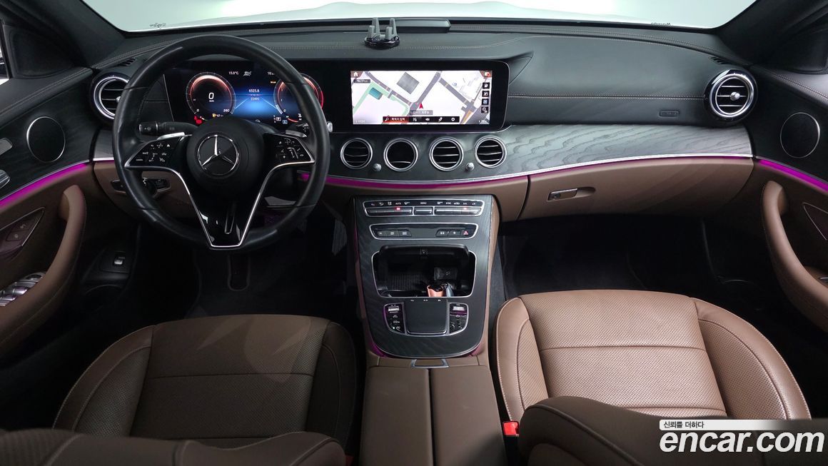 Mercedes-Benz E-Class 2023