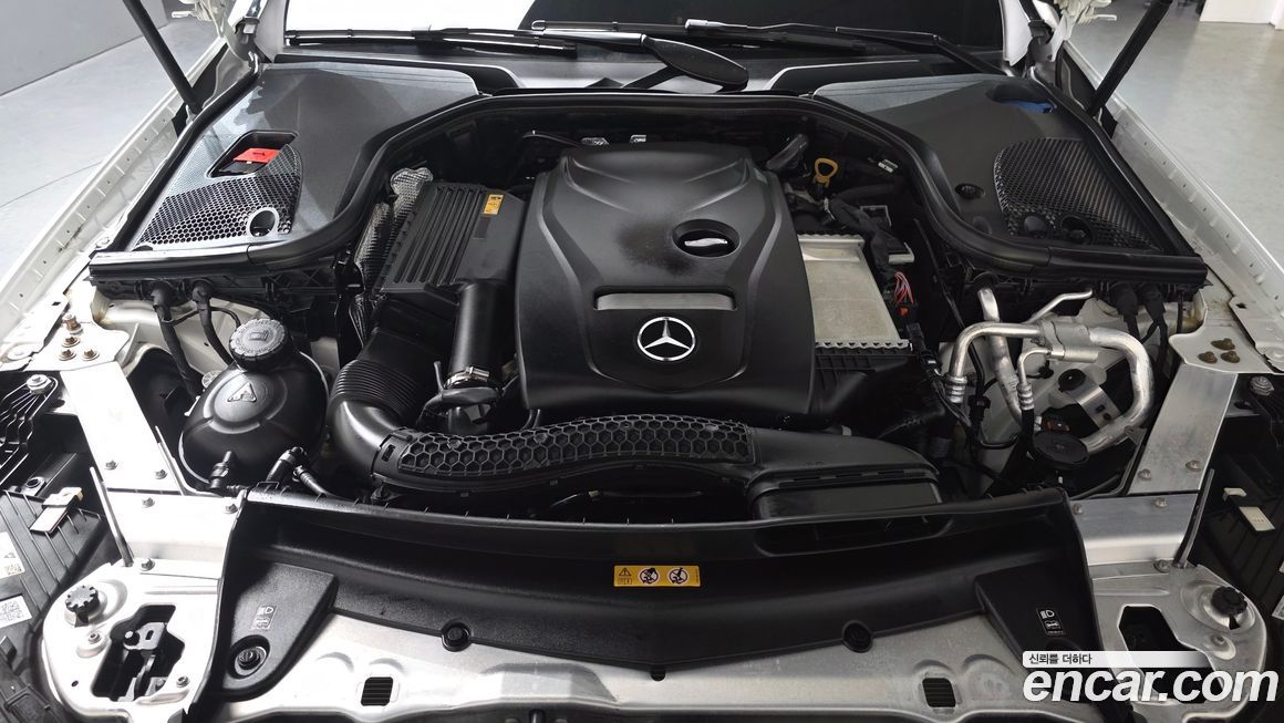 Mercedes-Benz E-Class 2023