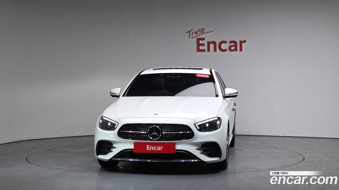 Mercedes-Benz E-Class 2023