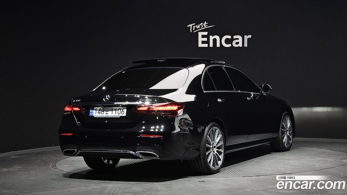 Mercedes-Benz E-Class 2021