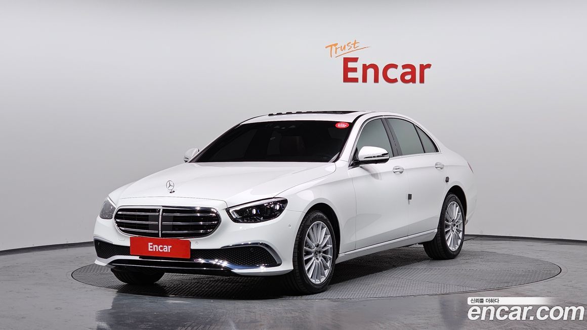 Mercedes-Benz E-Class 2023