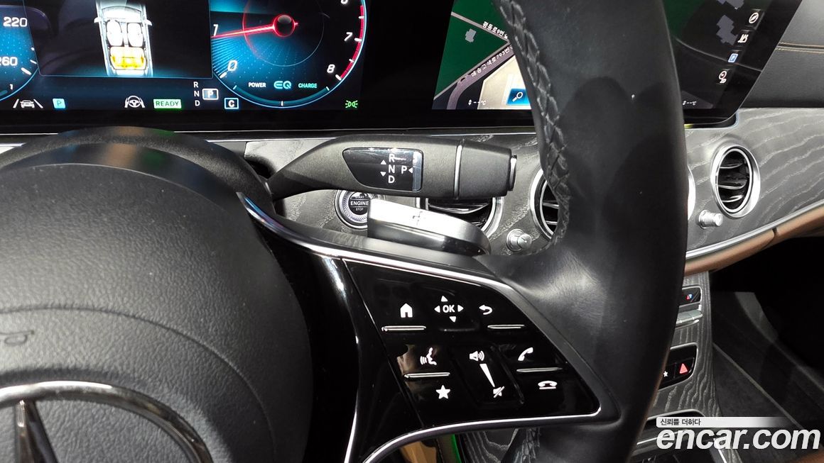 Mercedes-Benz E-Class 2022