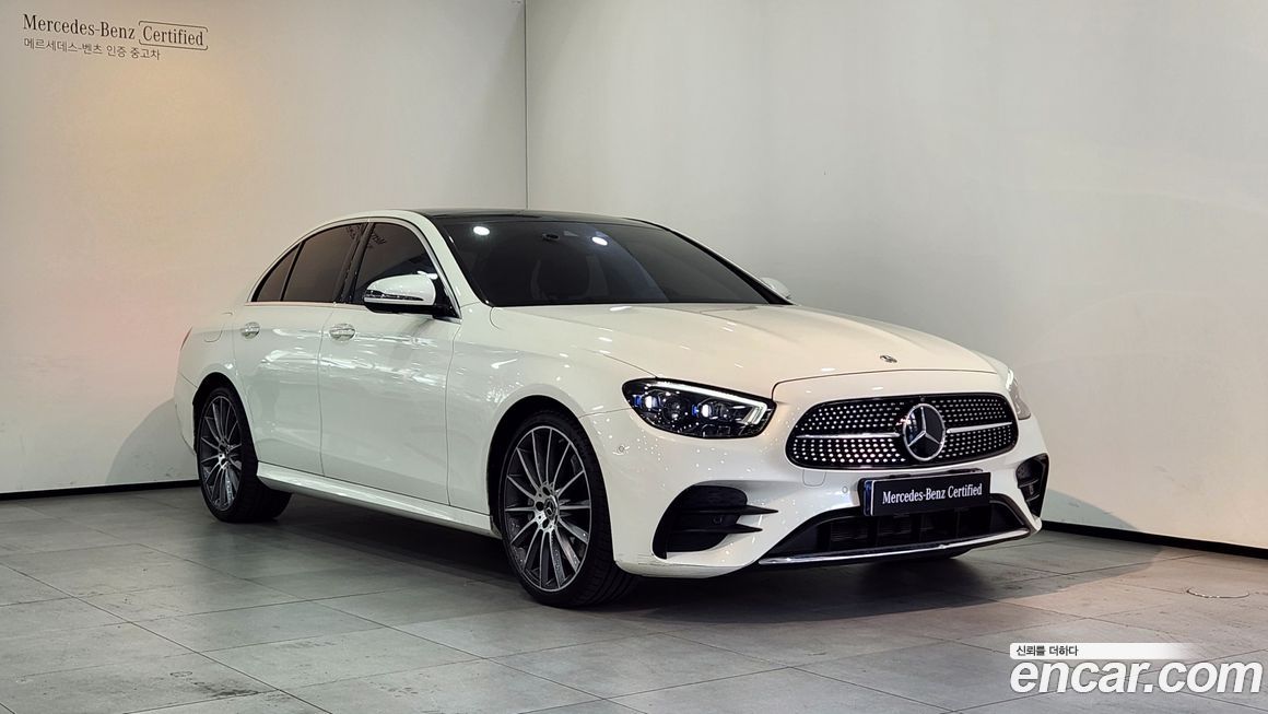 Mercedes-Benz E-Class 2022
