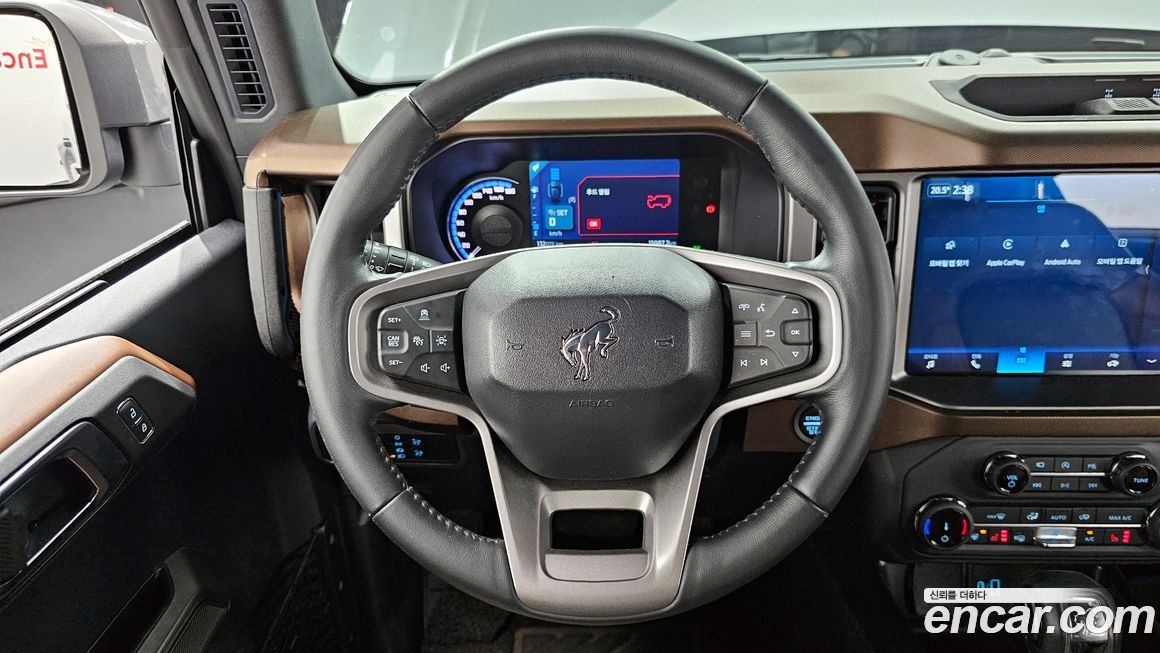 Ford Bronco 2022