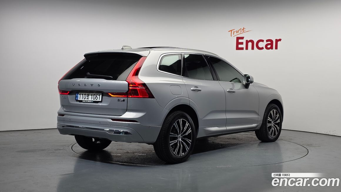 Volvo XC60 2022