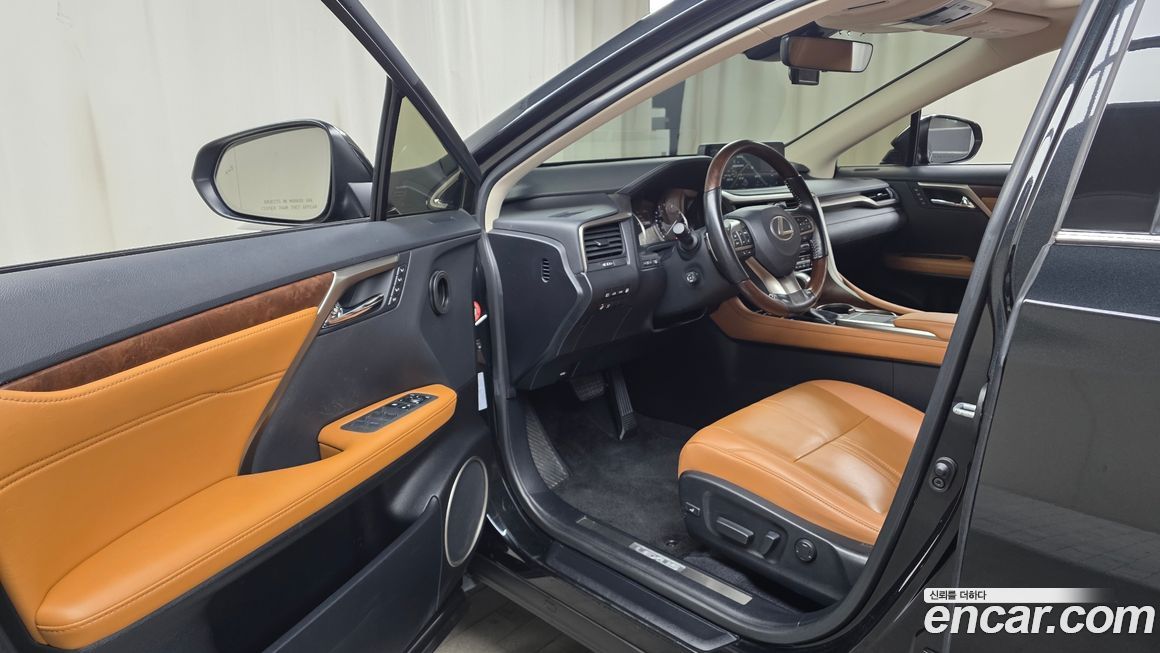 Lexus RX 2021