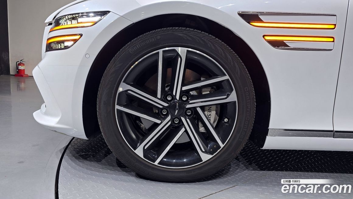Genesis G80 2025