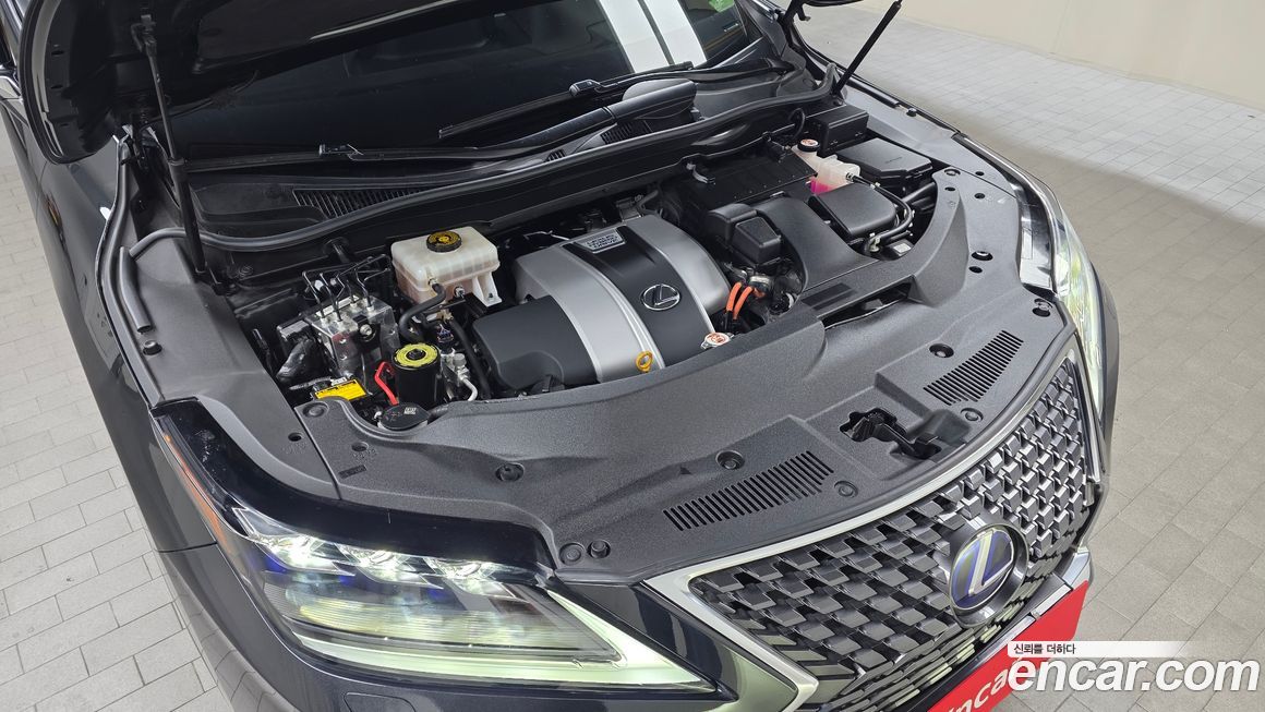 Lexus RX 2021