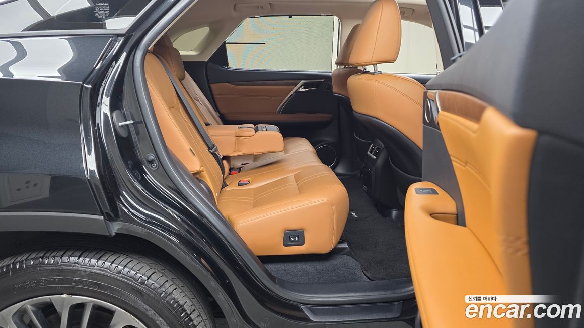 Lexus RX 2021