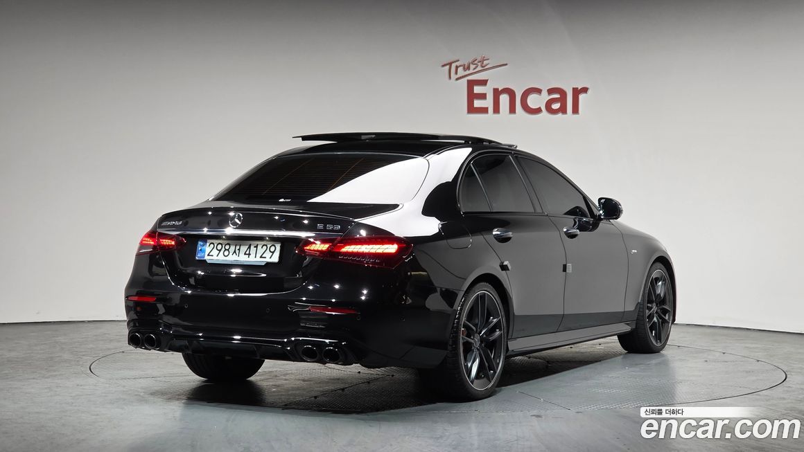 Mercedes-Benz E-Class 2023