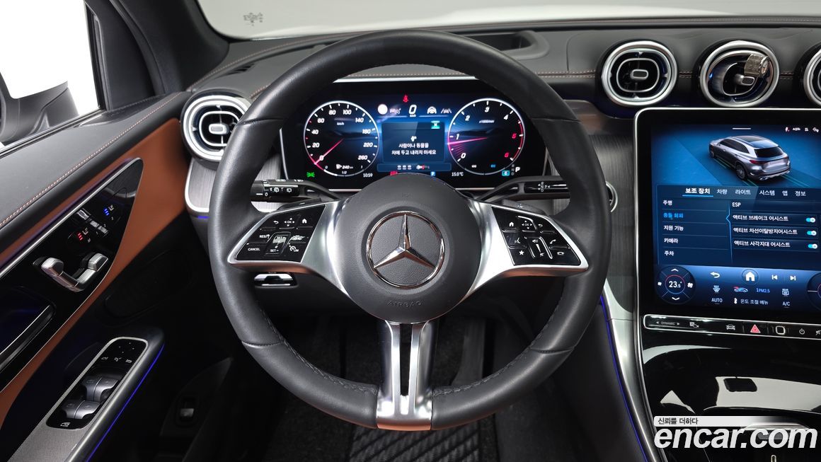 Mercedes-Benz GLC-Class 2025