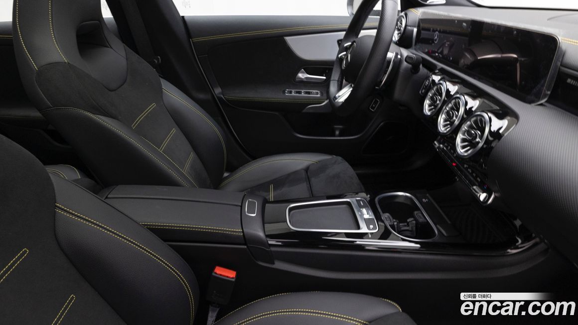 Mercedes-Benz CLA-Class 2025