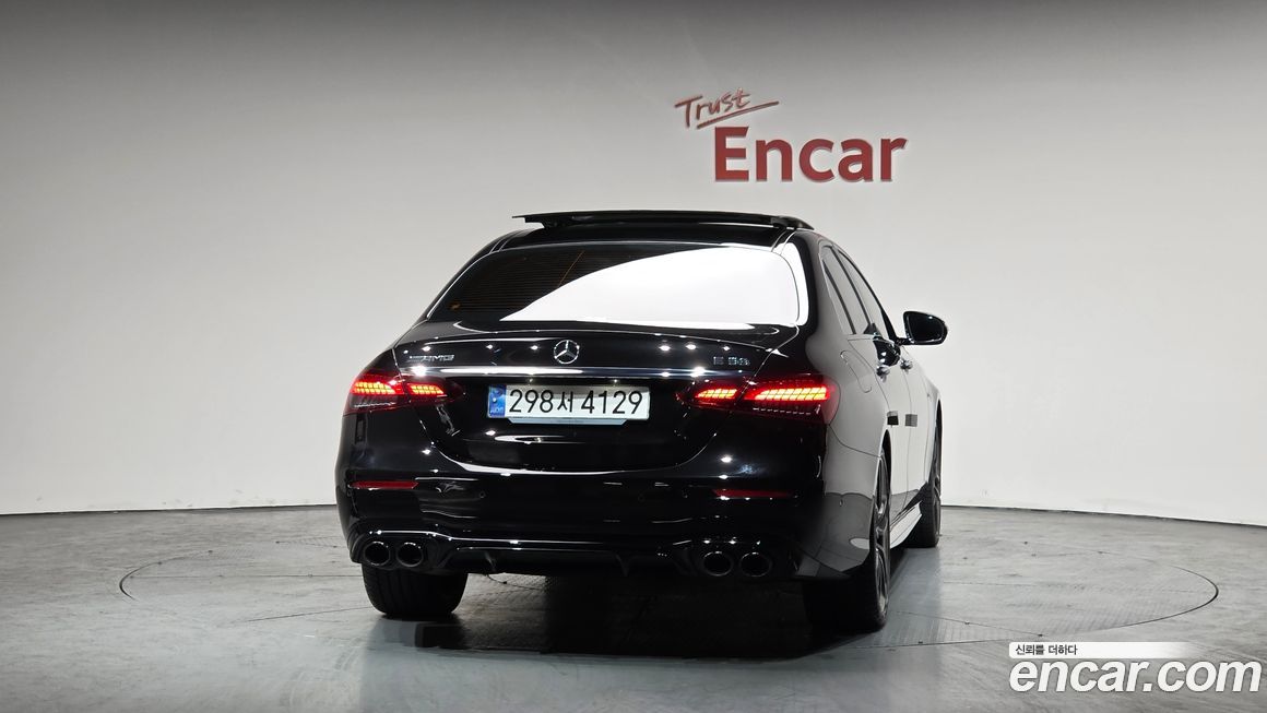 Mercedes-Benz E-Class 2023