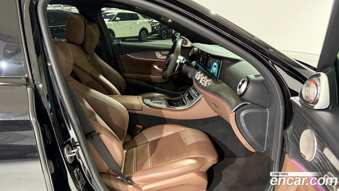 Mercedes-Benz E-Class 2023