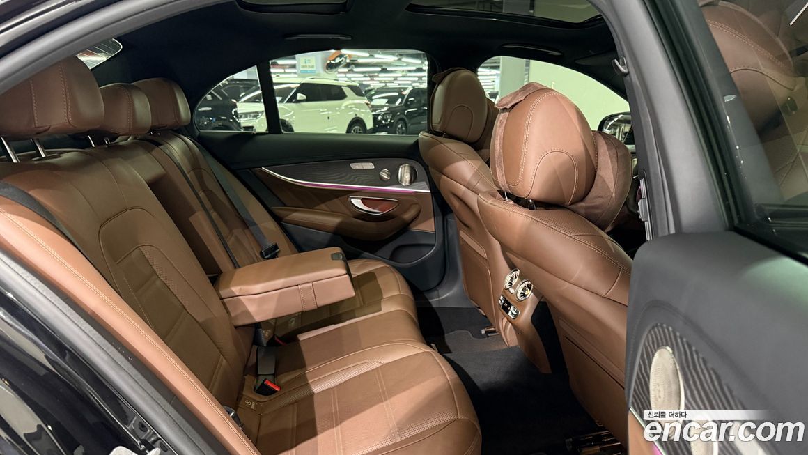 Mercedes-Benz E-Class 2023