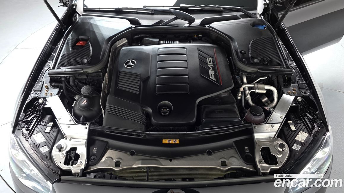 Mercedes-Benz E-Class 2023