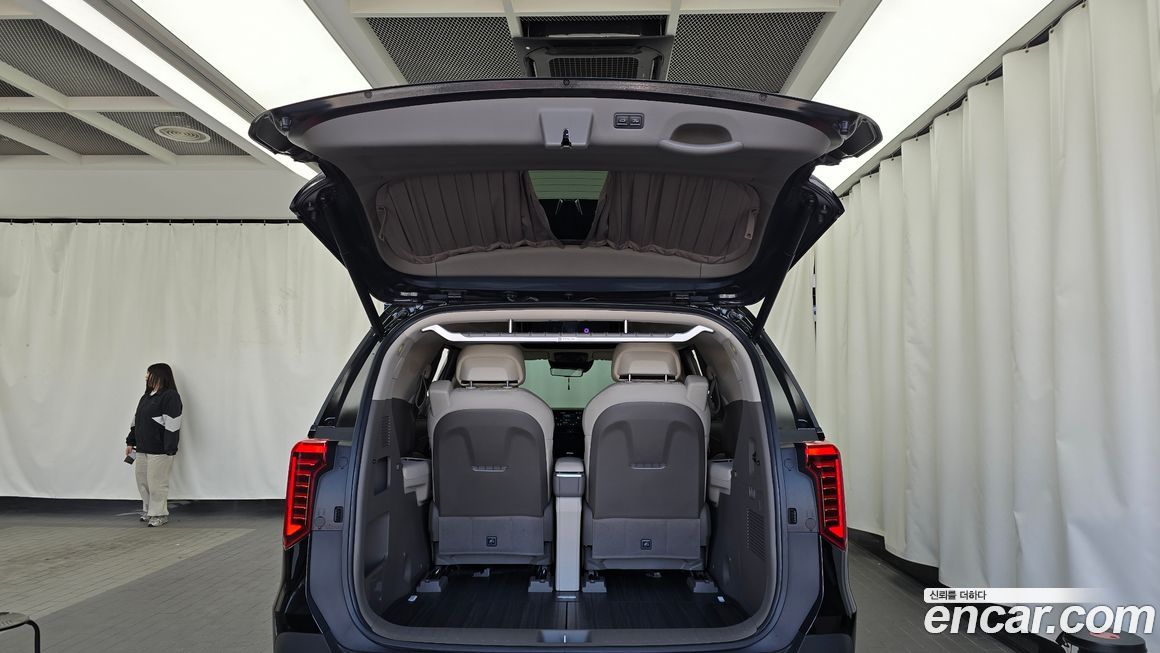 Kia Canival 2024