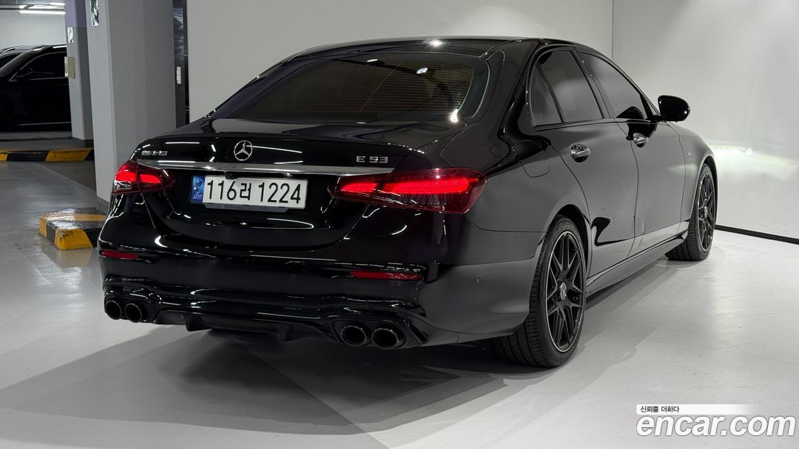 Mercedes-Benz E-Class 2023