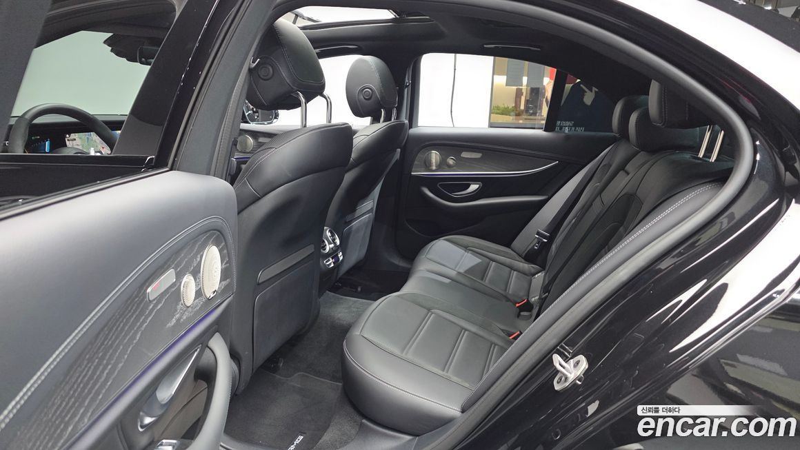 Mercedes-Benz E-Class 2023