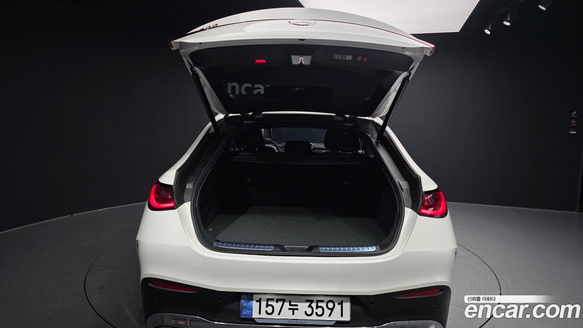 Mercedes-Benz GLC-Class 2024