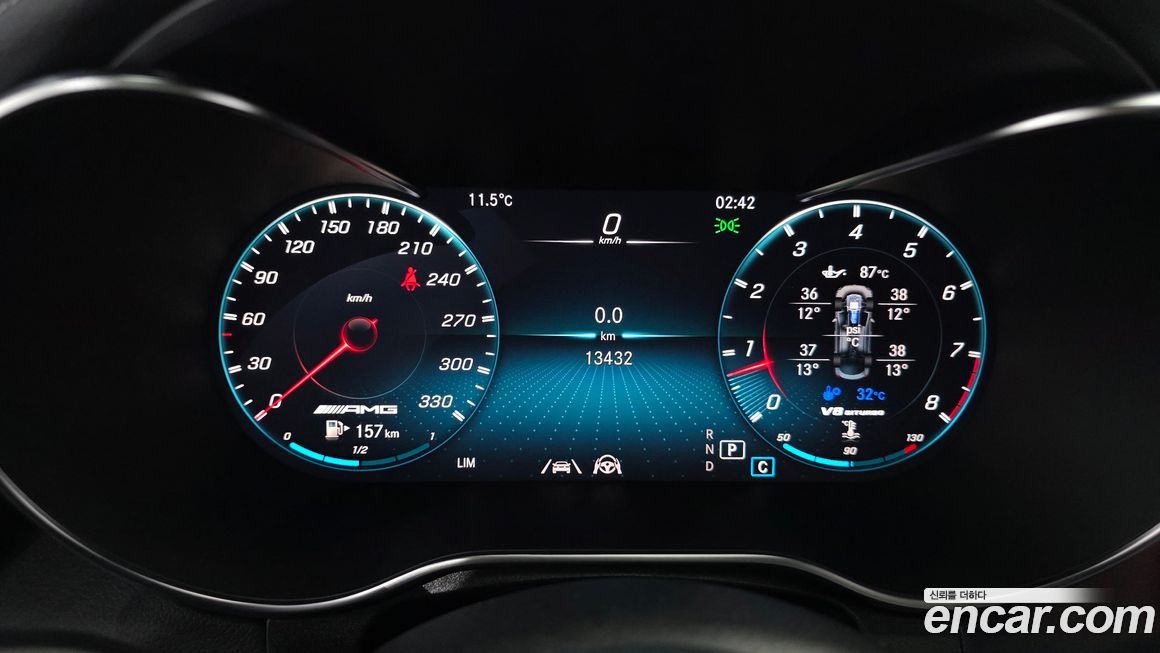 Mercedes-Benz GLC-Class 2023