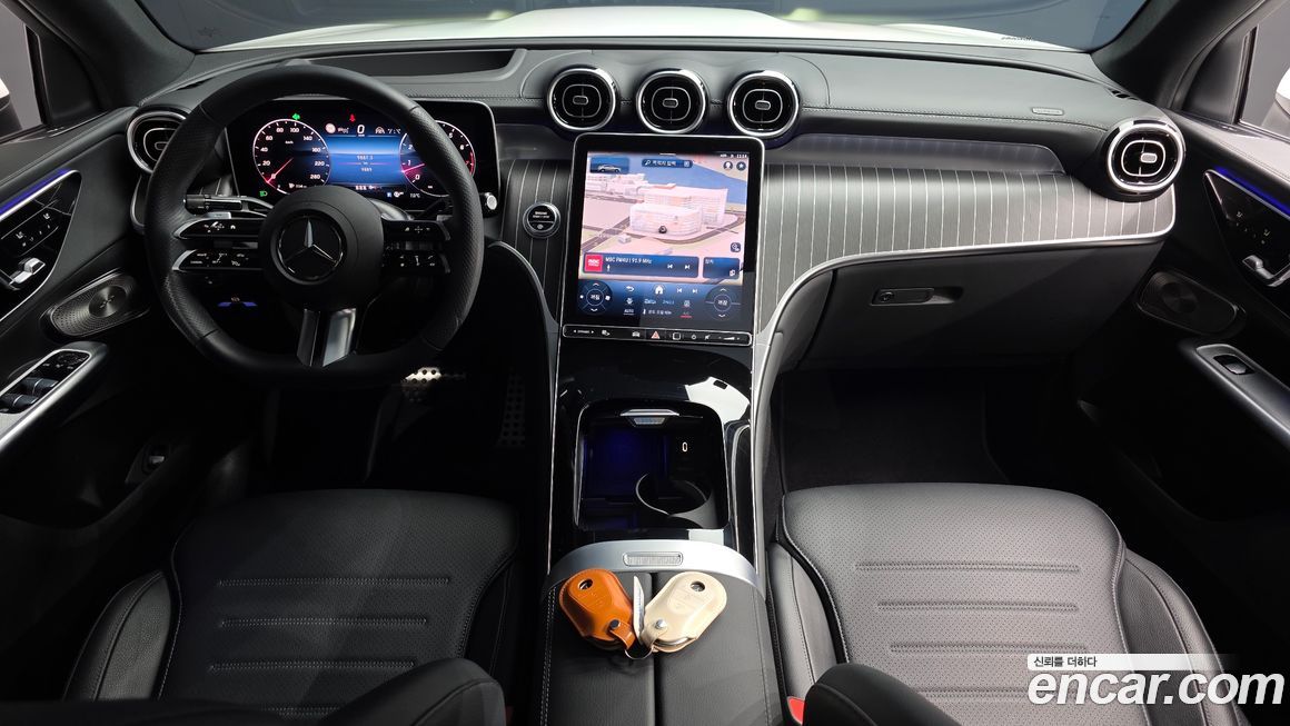 Mercedes-Benz GLC-Class 2024