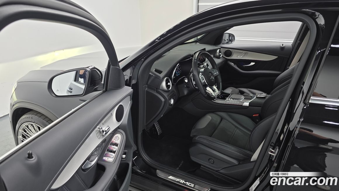 Mercedes-Benz GLC-Class 2023