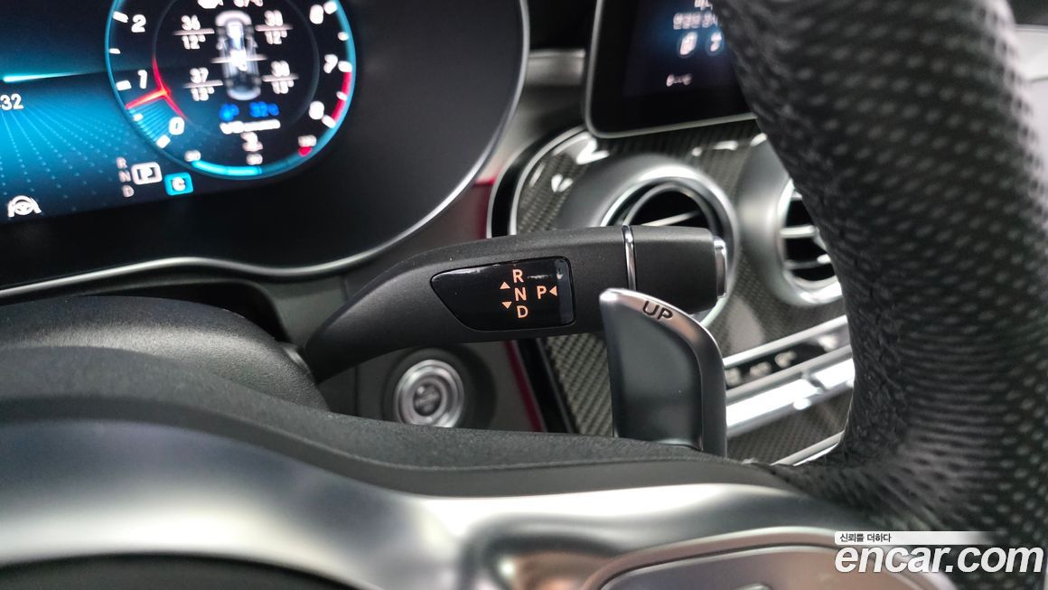 Mercedes-Benz GLC-Class 2023