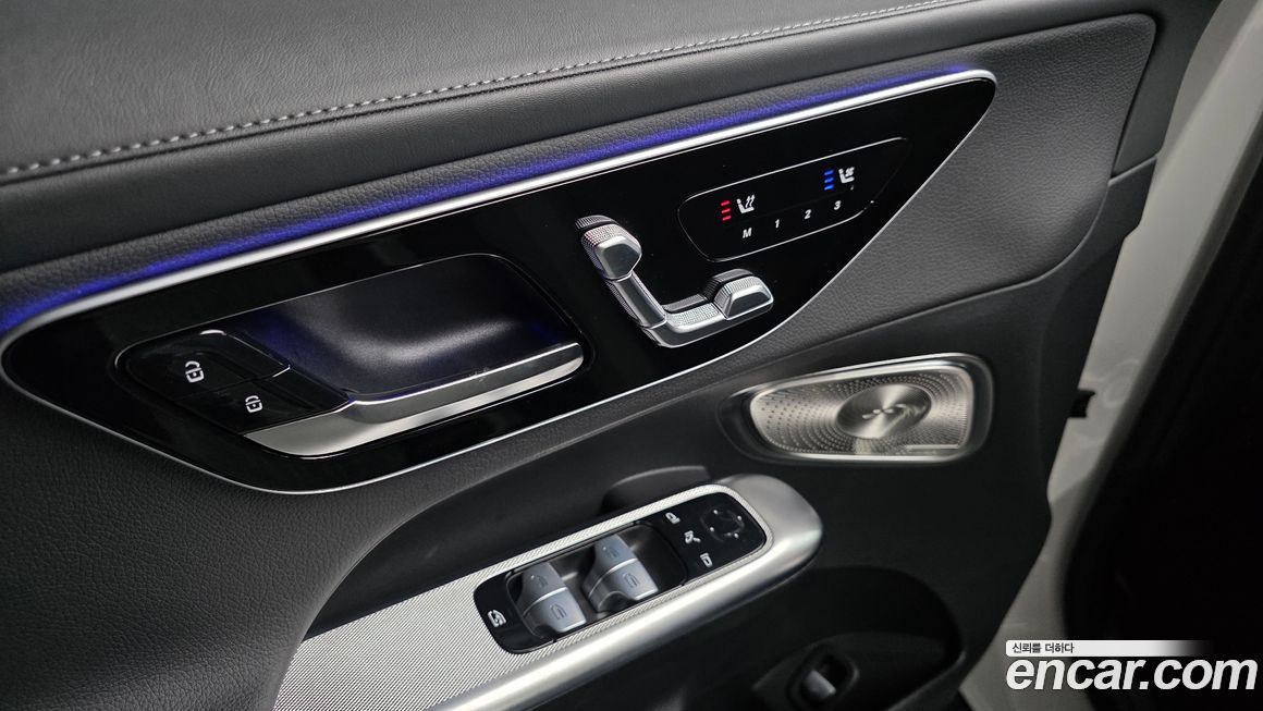 Mercedes-Benz GLC-Class 2024