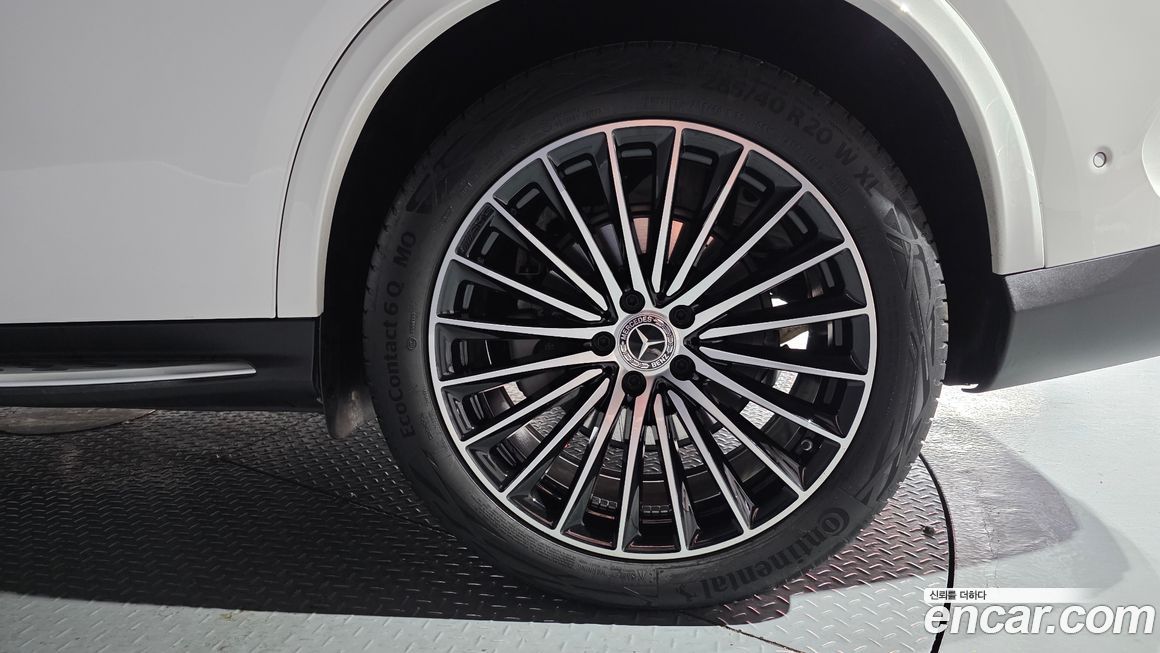 Mercedes-Benz GLC-Class 2024