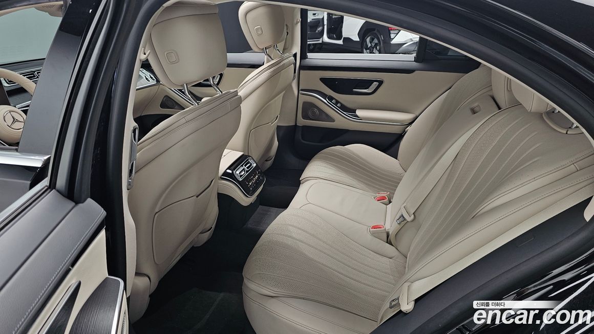 Mercedes-Benz S-Class 2022