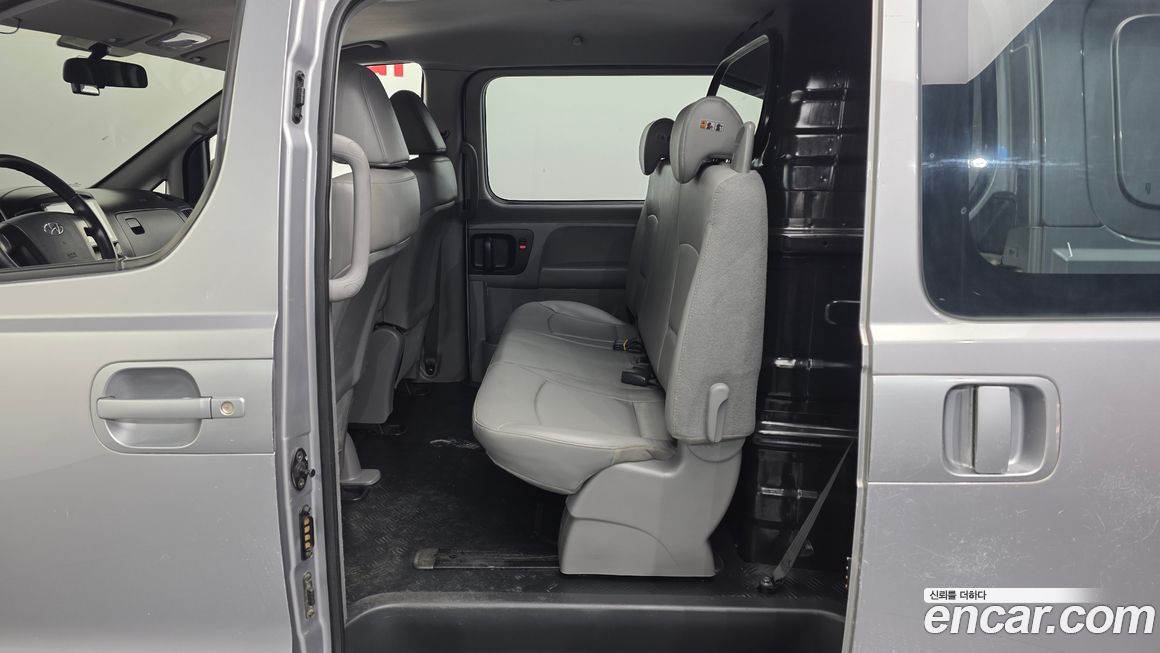 Hyundai Starex 2021