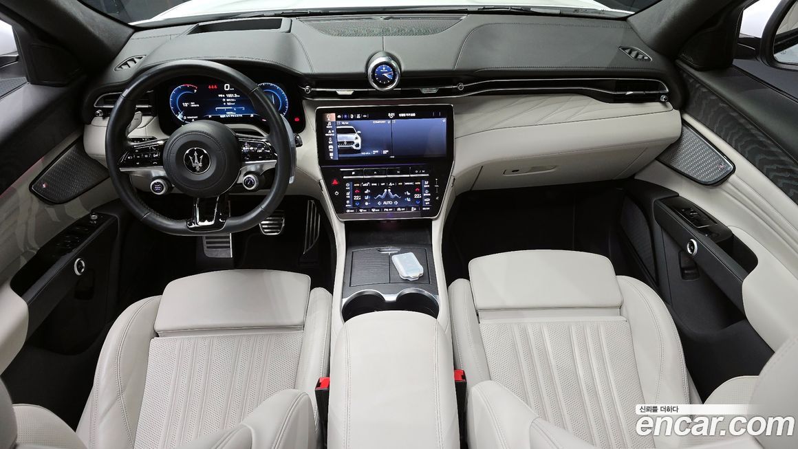 Maserati Grecale 2023