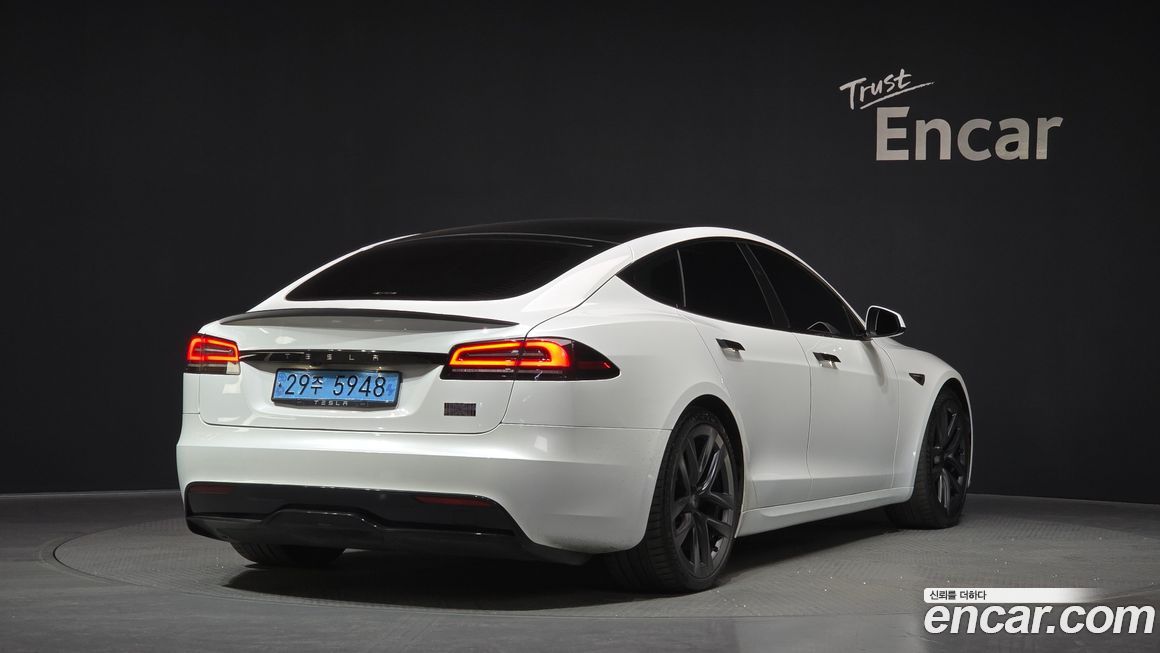 Tesla Model S 2023
