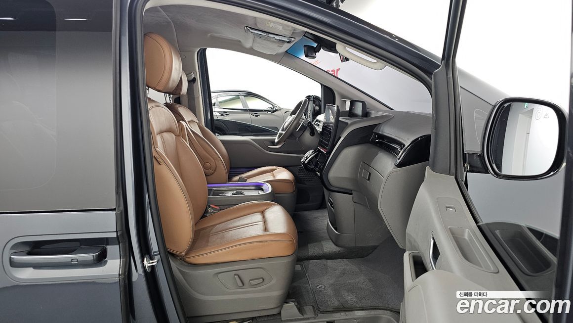 Hyundai Staria 2022