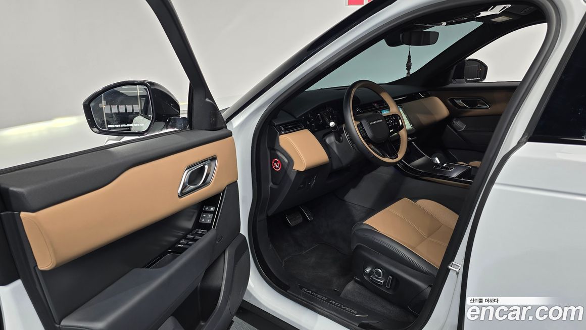 Land Rover Range Rover Velar 2025