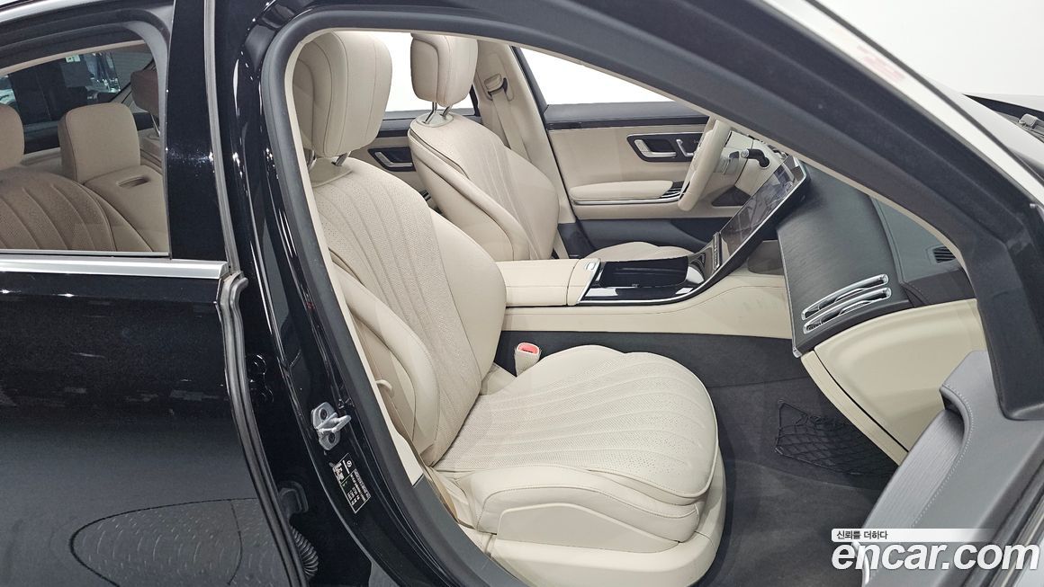 Mercedes-Benz S-Class 2022