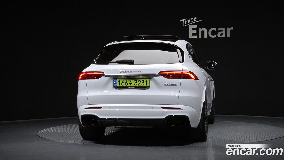 Maserati Grecale 2023