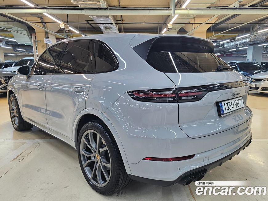 Porsche Cayenne 2023