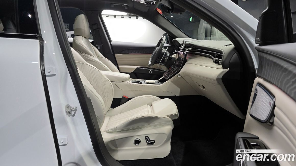 Maserati Grecale 2023