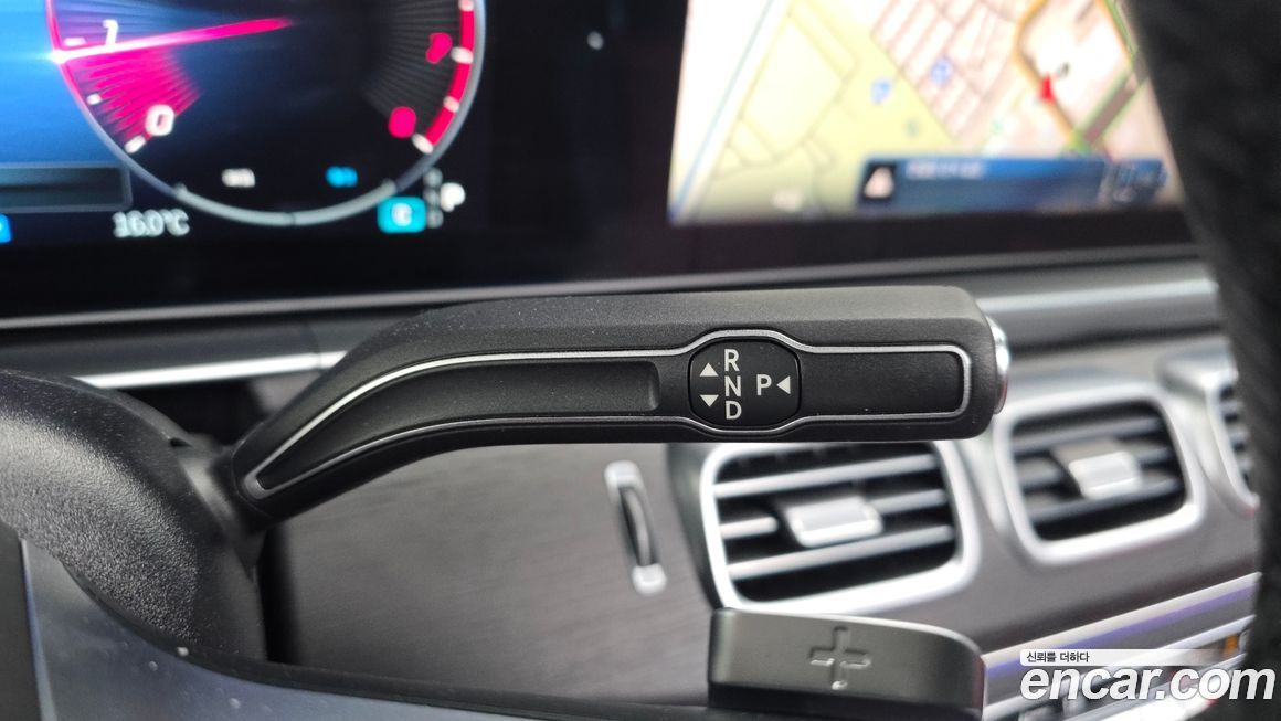 Mercedes-Benz GLE-Class 2025