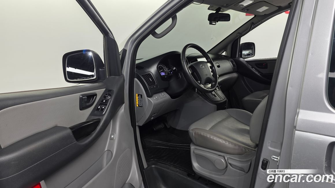 Hyundai Starex 2021