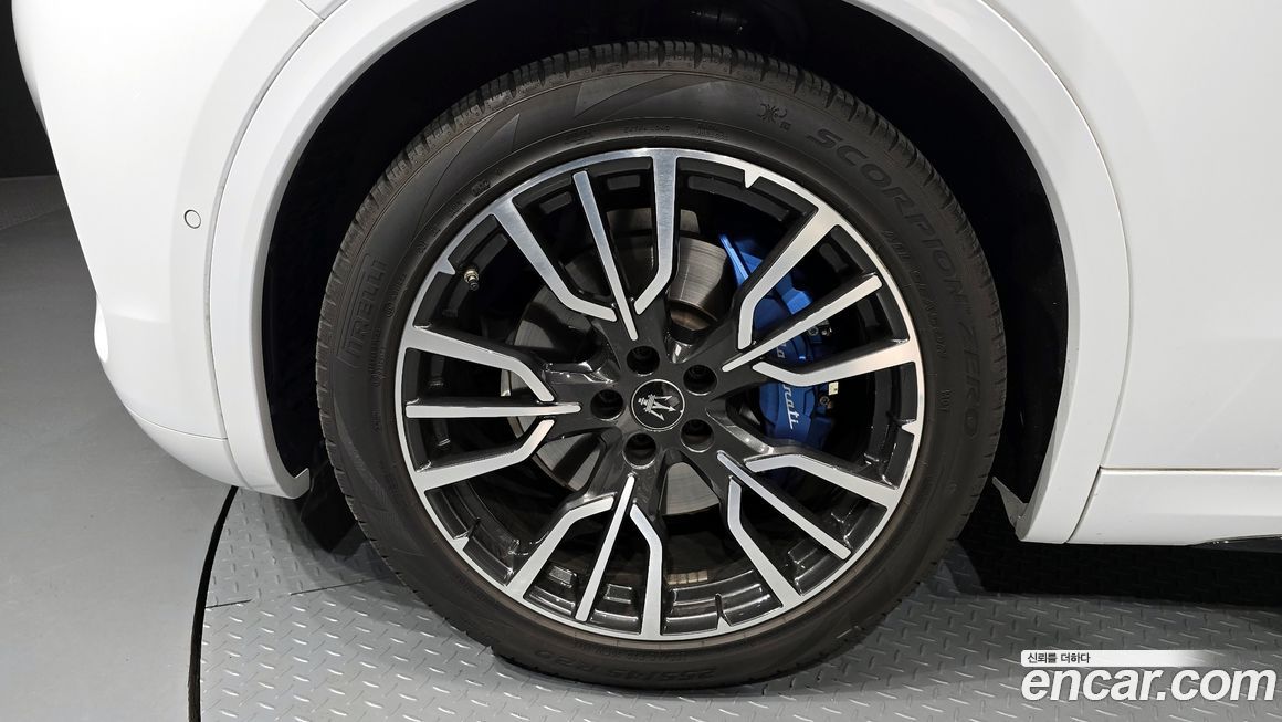 Maserati Grecale 2023