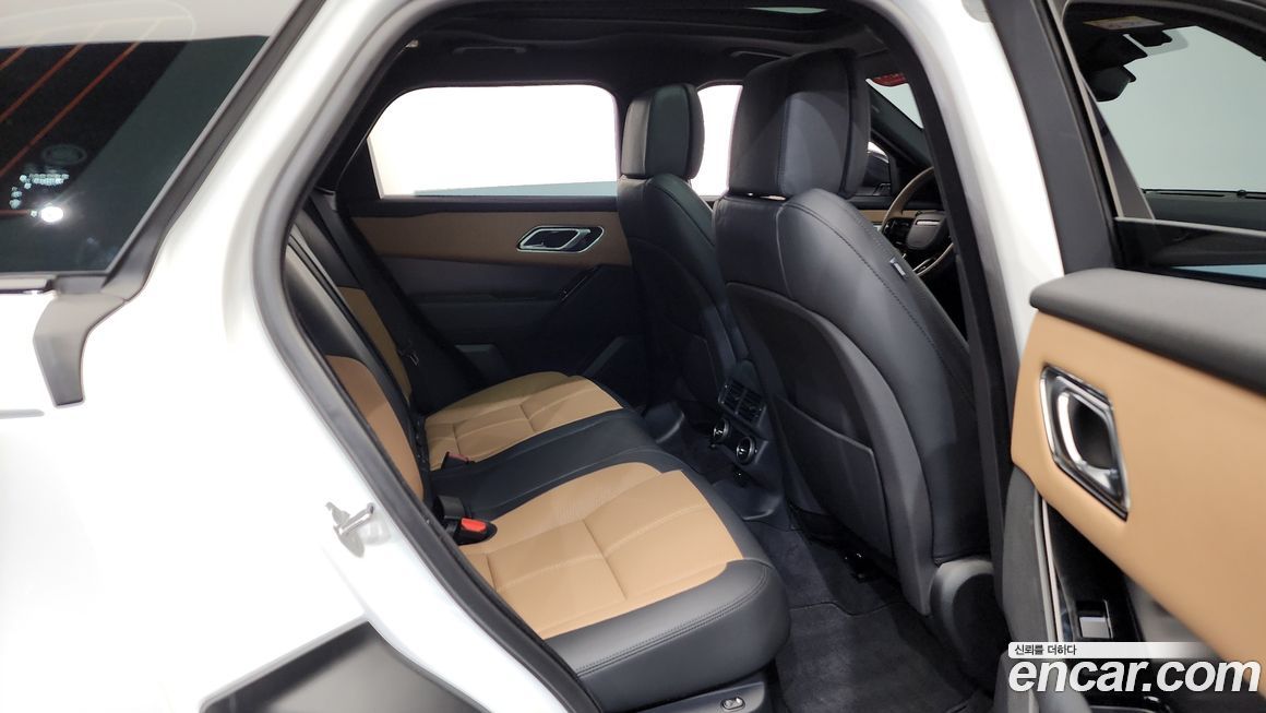 Land Rover Range Rover Velar 2025