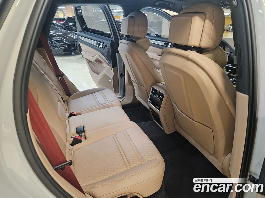 Porsche Cayenne 2023