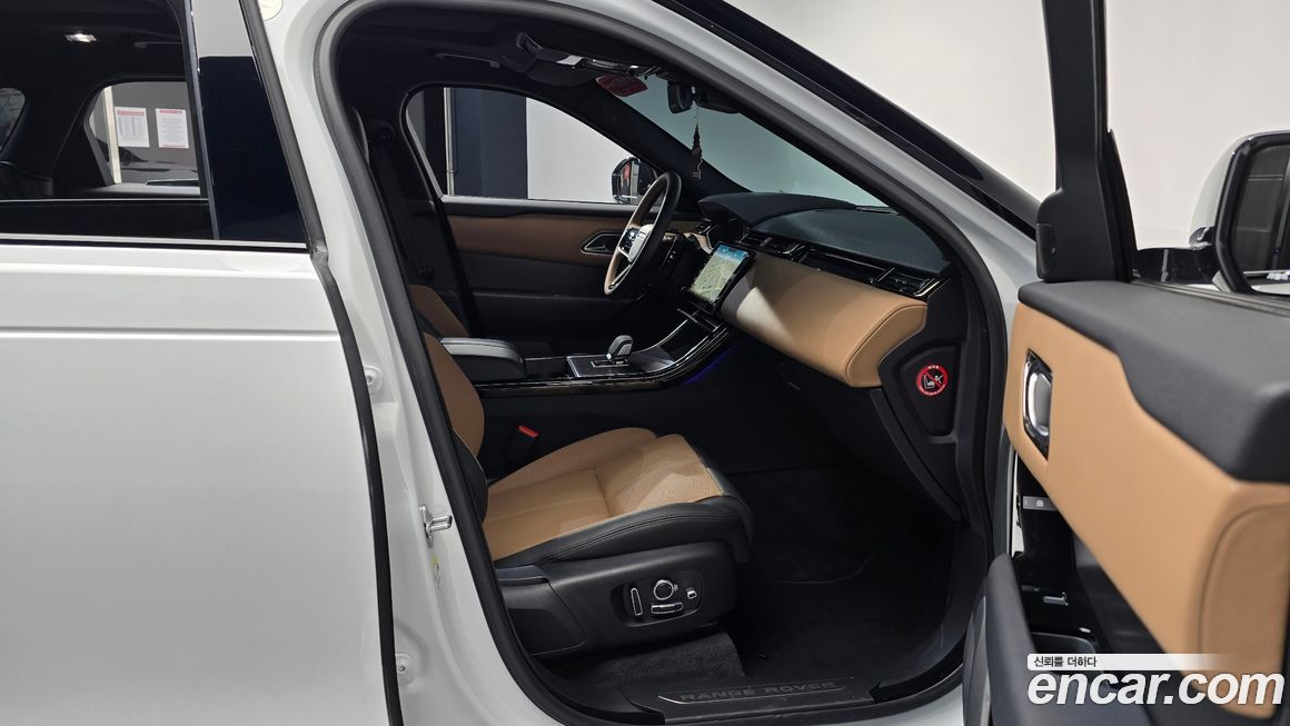 Land Rover Range Rover Velar 2025